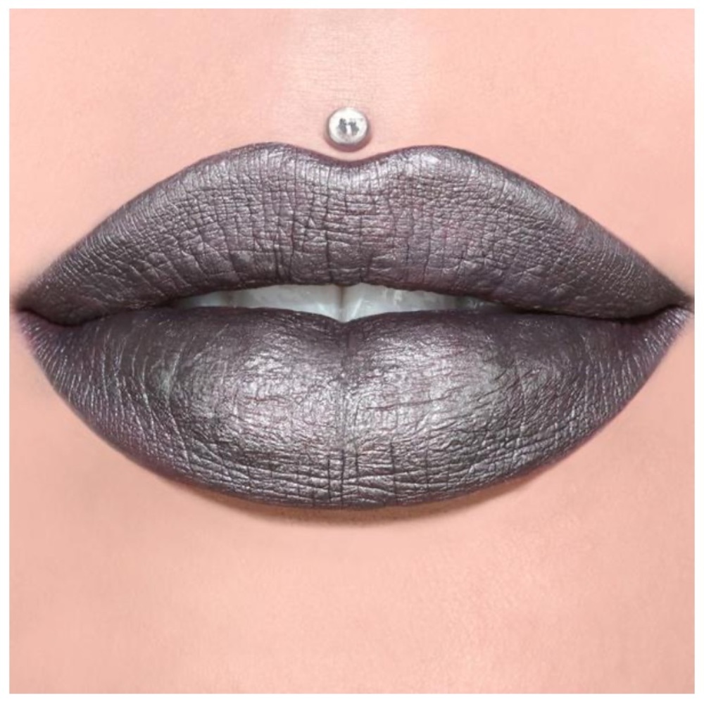 Jeffree Star Matte Lip in Restraints